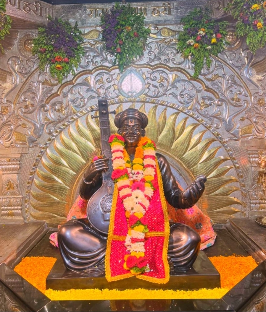 देहू संत तुकाराम महाराज संस्थान च्या वतीने नित्य महापूजा संपन्न