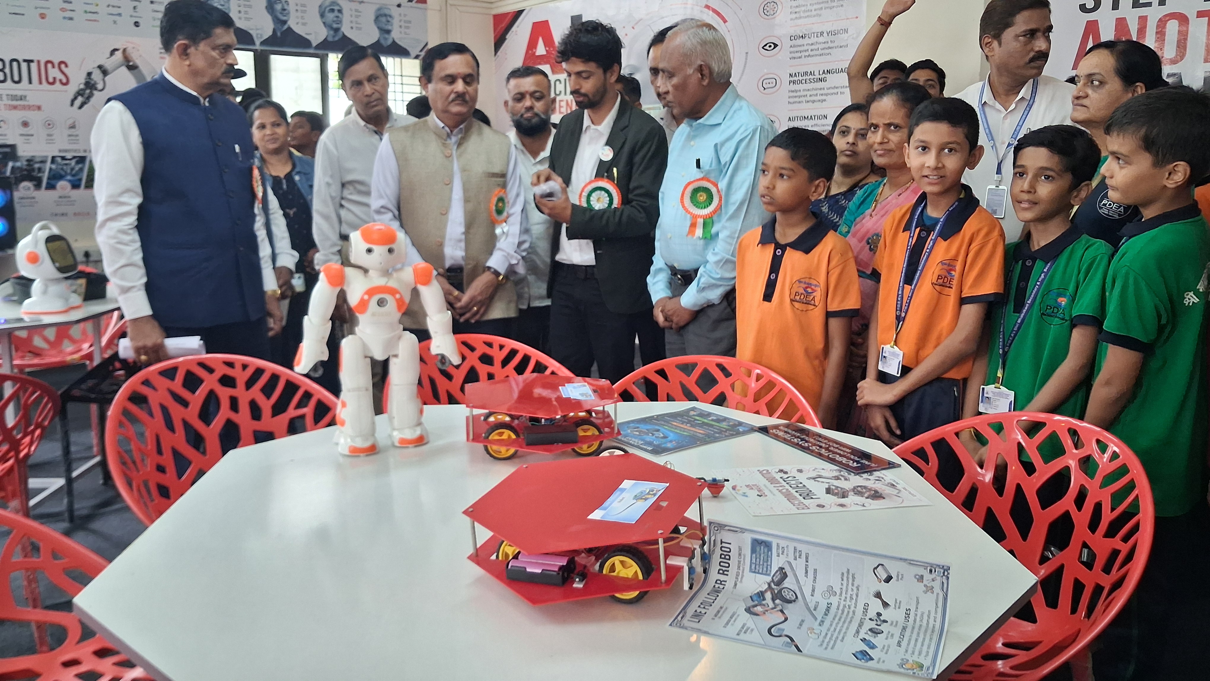 ज्ञान हीच संपत्ती -अँड. संदीप कदम अजित दादा इनोव्हेशन लॅब चे उद्घाटन