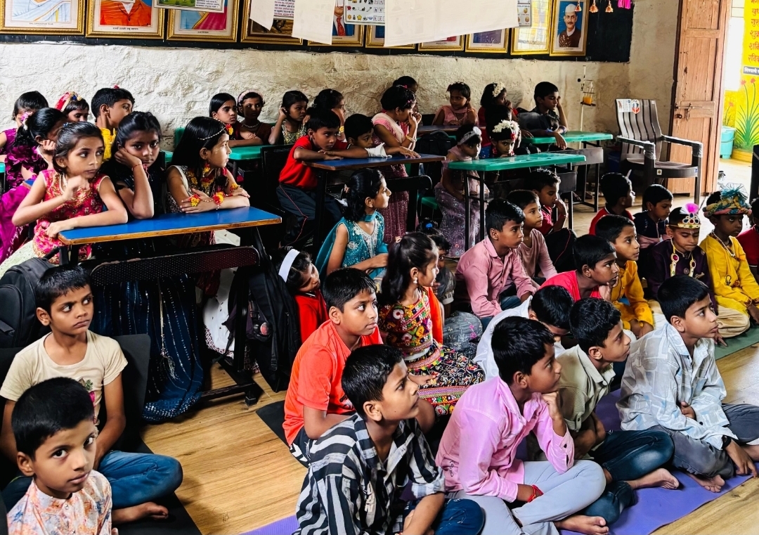 माळीनगर जिल्हा परिषद शाळेत शिक्षक दिन उत्साहात साजरा
