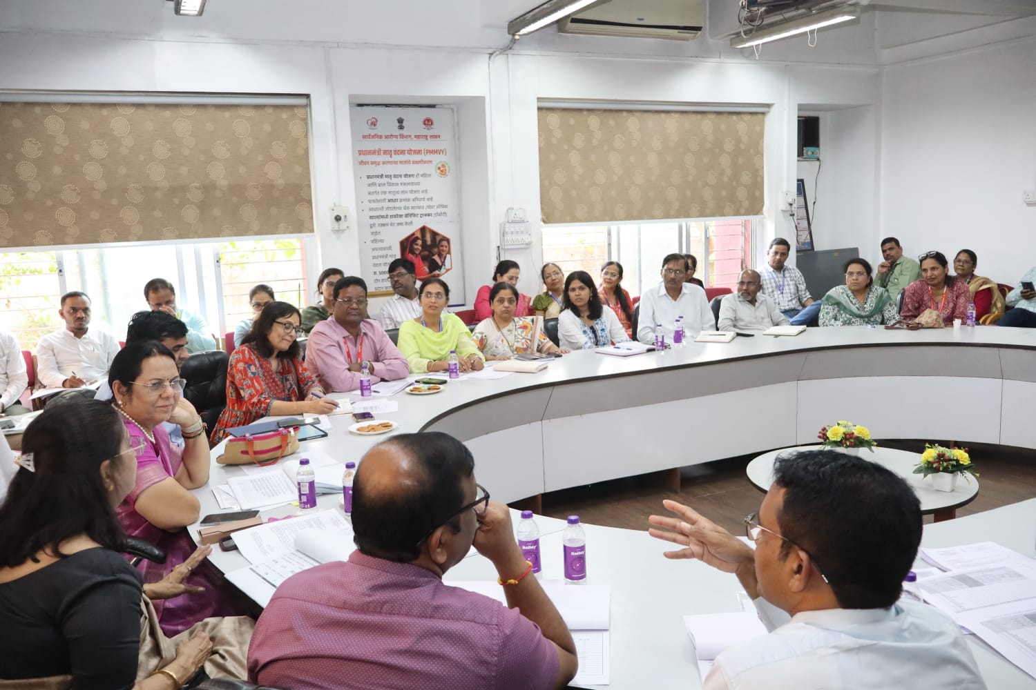 मुलींच्या जन्माचे स्वागत घरातूनच व्हावे’; आईसोबत वडील आणि कुटुंबाचेही समुपदेशन करा : डॉ. नीलम गोऱ्हे