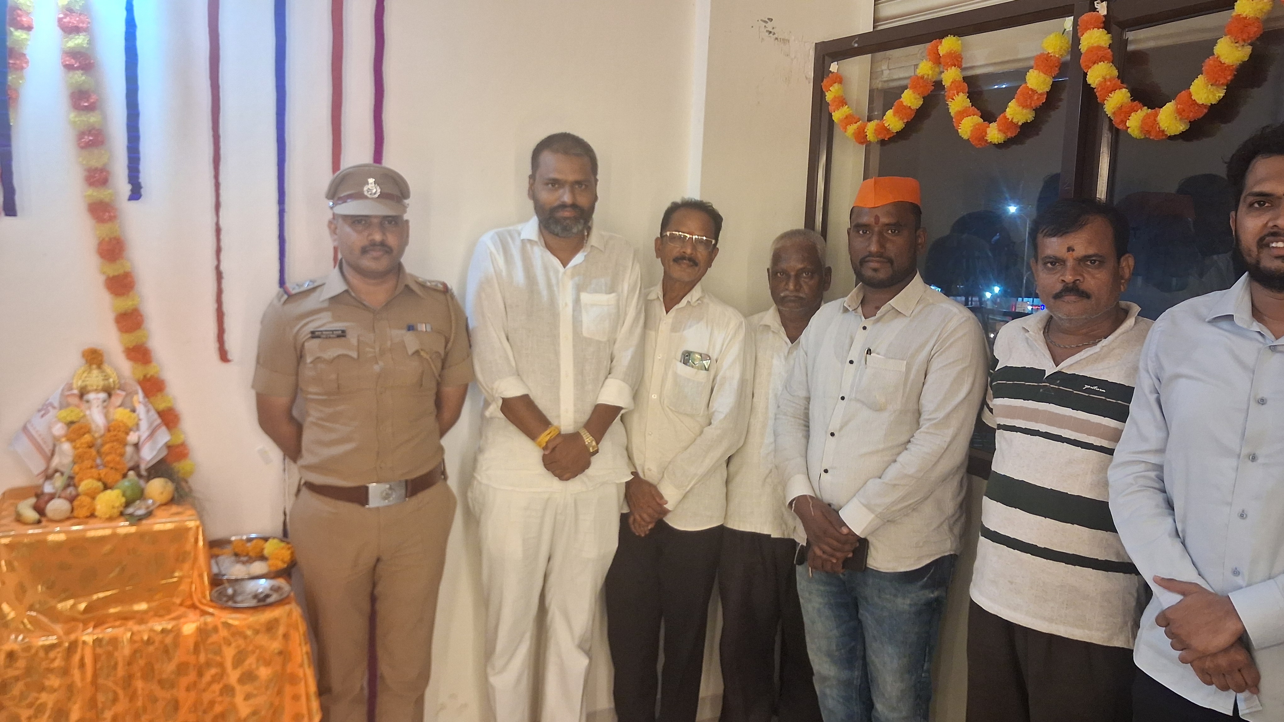 सण आणि उत्सवामुळे समाज एकत्र- पोलीस उपनिरीक्षक सावनकुमार वाघमारे