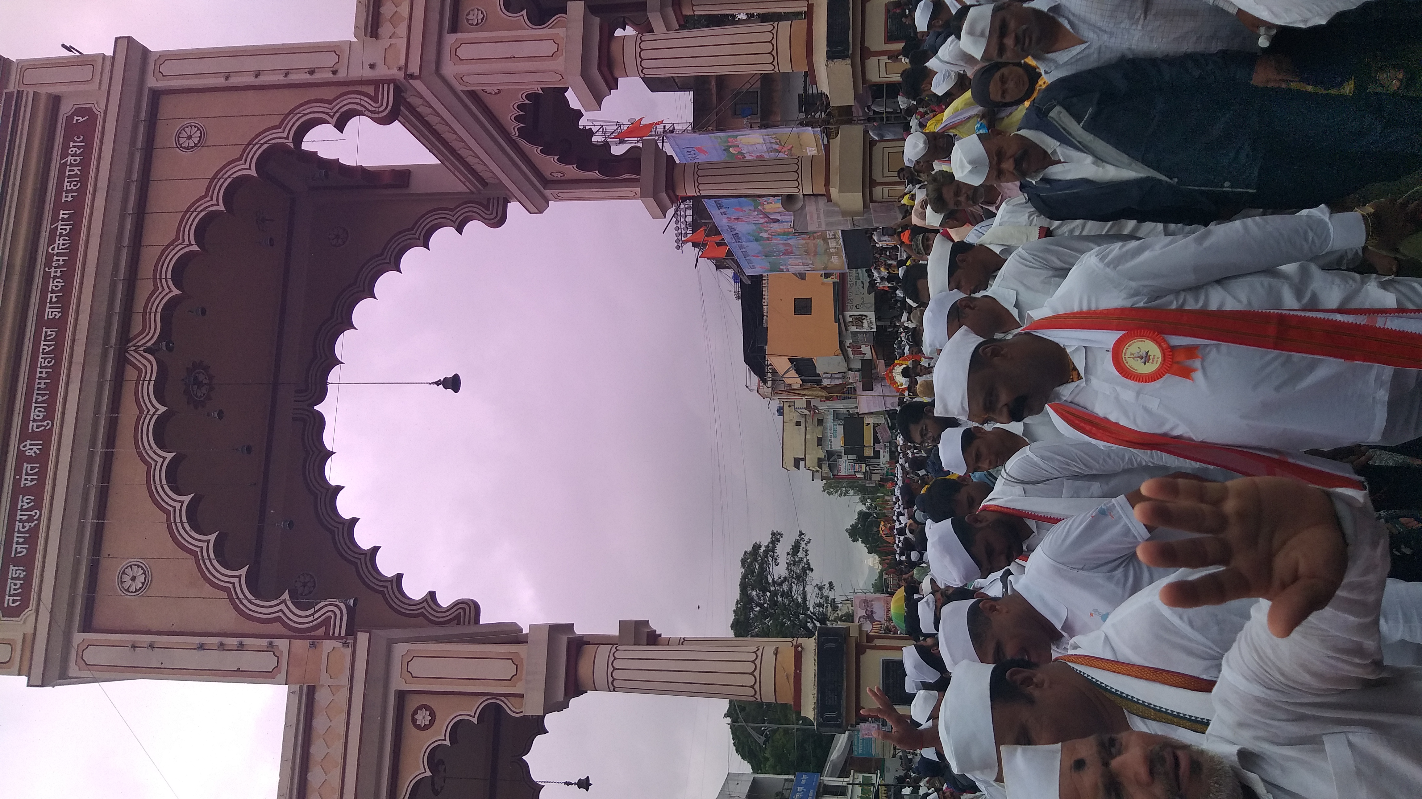 देहू पालखी  रथाला बैल जोडी जुंपण्याची संधी द्यावी