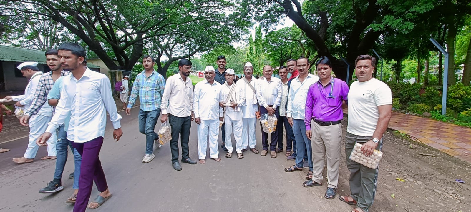 देहूत संत तुकाराम महाराज पालखी सोहळा परतला ग्रामस्थांकडून स्वागत