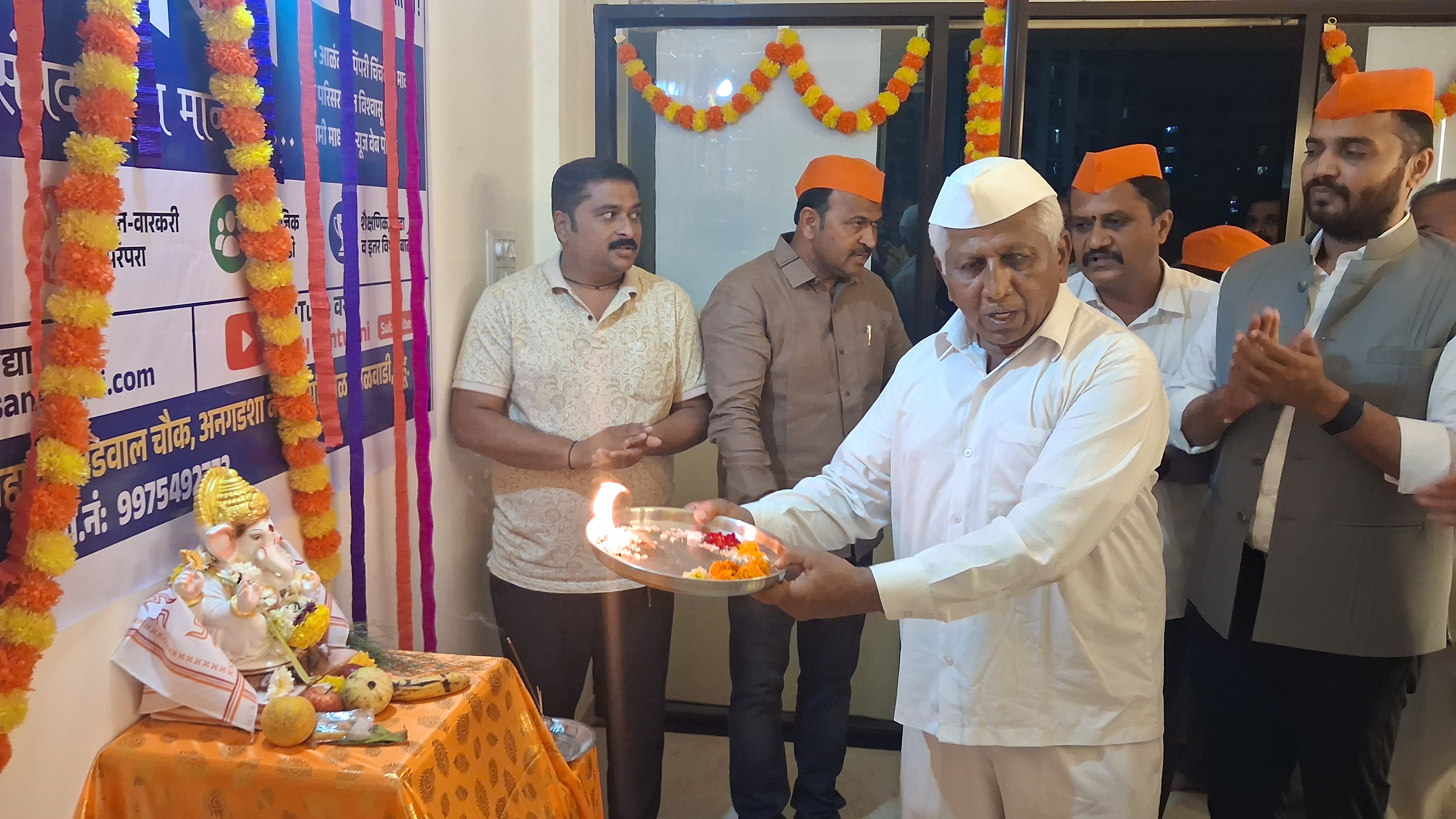 नाठाळाचे माथी हाणू काठी, हे  लेखणीतून दाखवावे- रणजीत काकडे