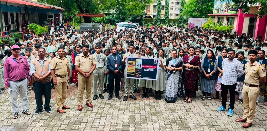 विकासनगरमधील विझ्डम शाळेत ड्रग्स व त्याचे दुष्परिणाम याविषयी मार्गदर्शन
