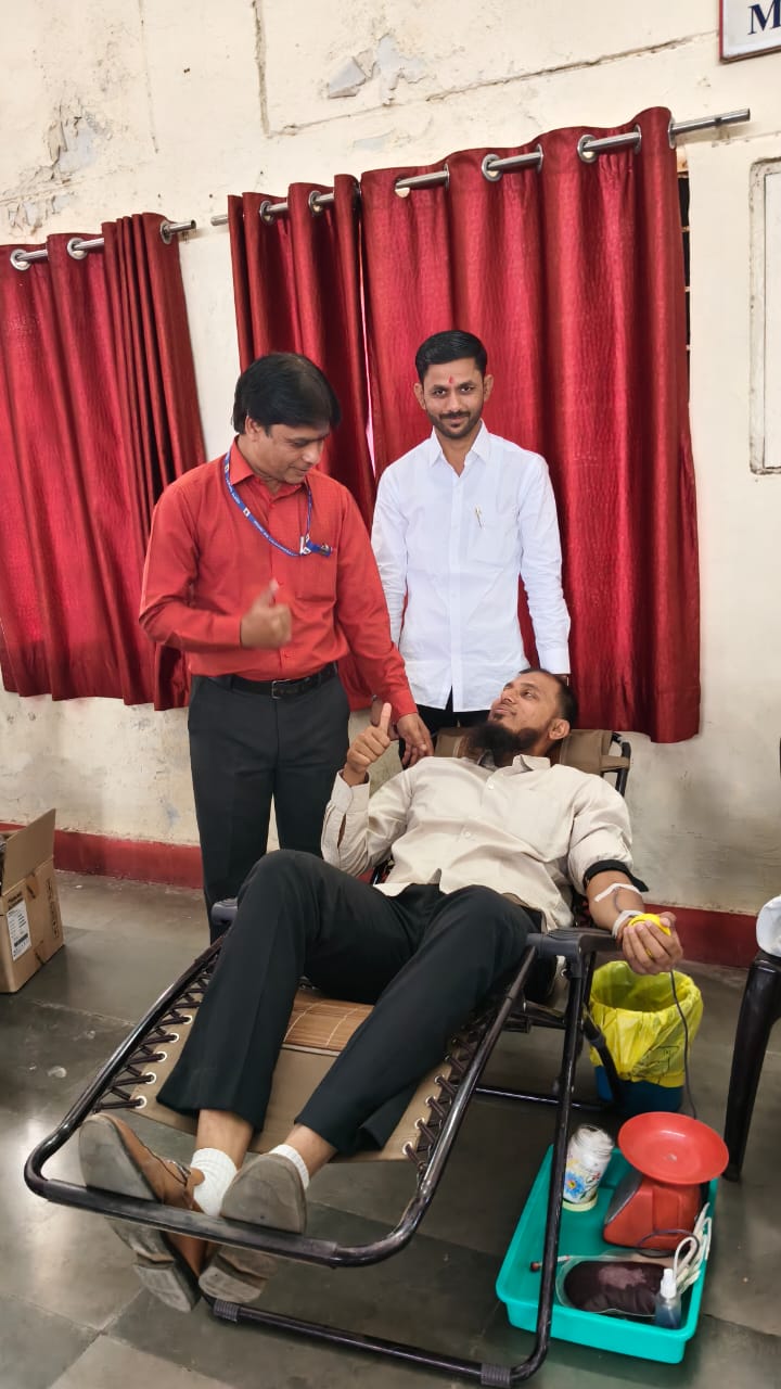 केंद्रीय आयुध भंडार देहूरोड येथे भव्य रक्तदान शिबिर उत्साहात संपन्न