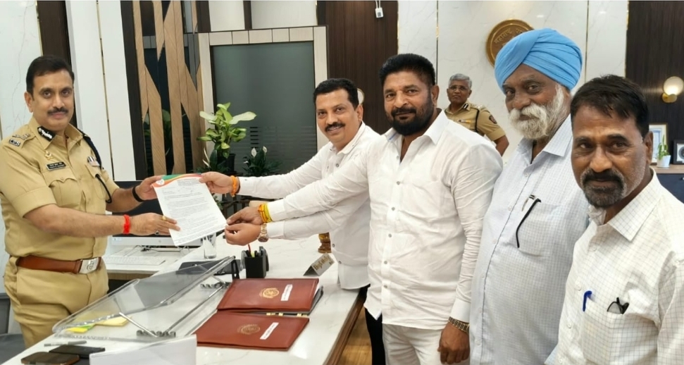 देहूरोड सेंट्रल चौकातील वाहतूक कोंडी सोडवा .पोलीस आयुक्तांना पत्र