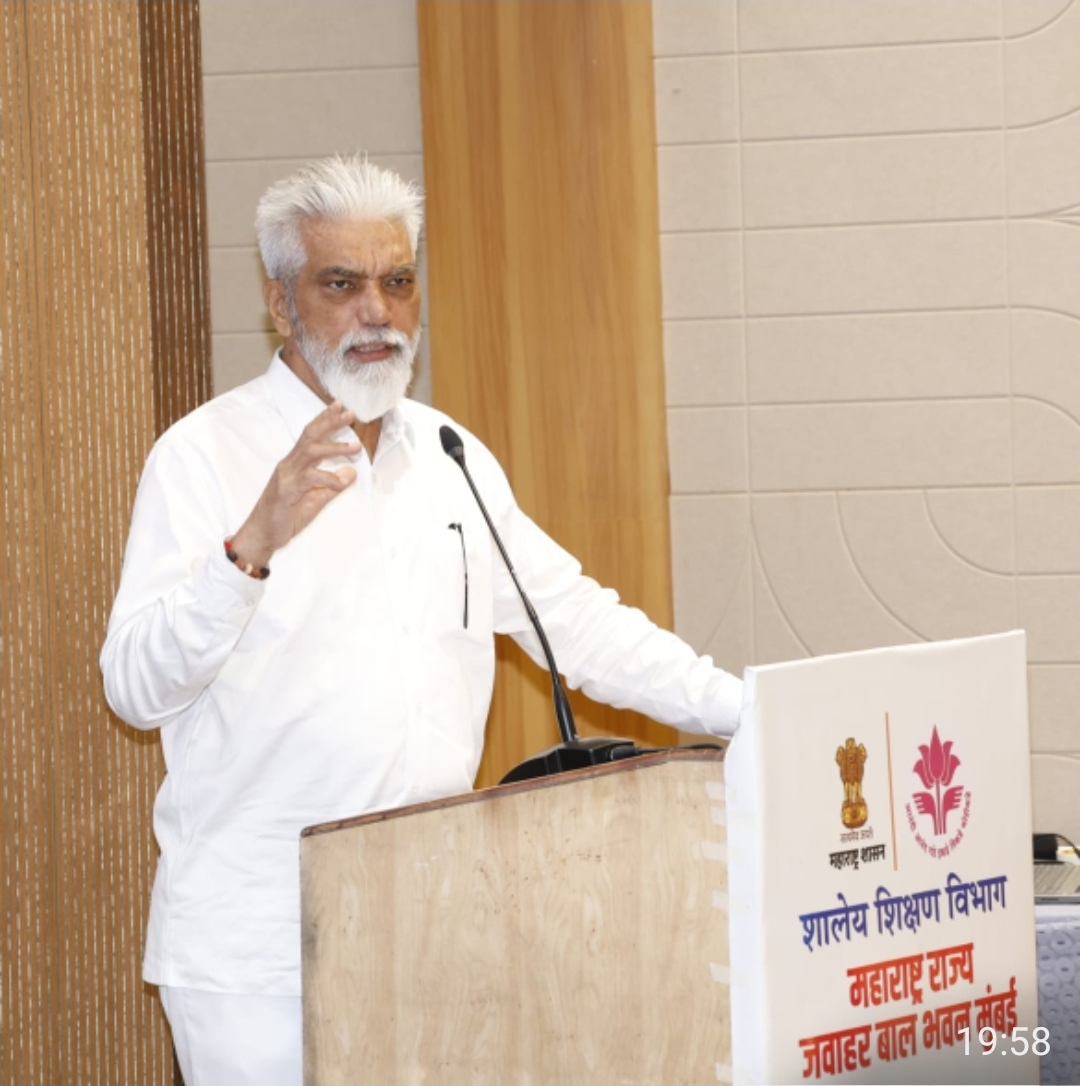 शाळांमध्ये स्वच्छता, पिण्याचे पाणी, गुणवत्तापूर्ण शिक्षणाला सर्वोच्च प्राधान्य,वरिष्ठ अधिकाऱ्यांना प्रत्यक्ष शाळा भेटींचे निर्देश