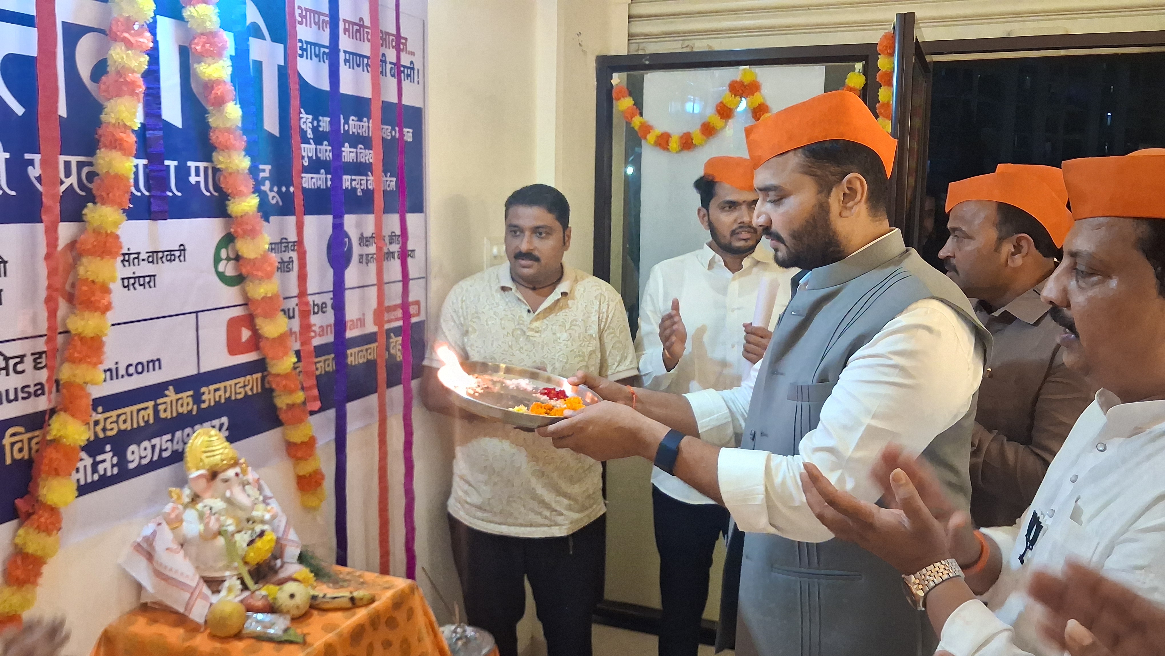 नाठाळाचे माथी हाणू काठी, हे  लेखणीतून दाखवावे- रणजीत काकडे