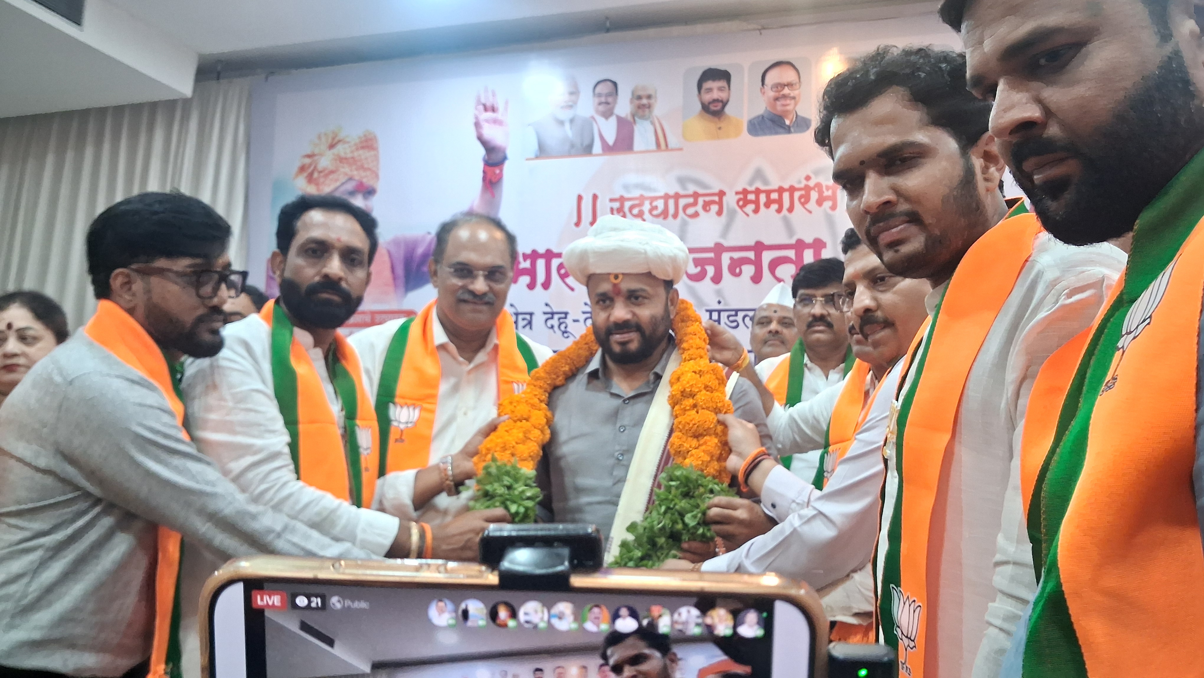 तुकोबांच्या अभंगवाणीतून समाजाला दिशा- जयकुमार गोरे भाजप जनसंपर्क कार्यालयाचे उद्घाटन