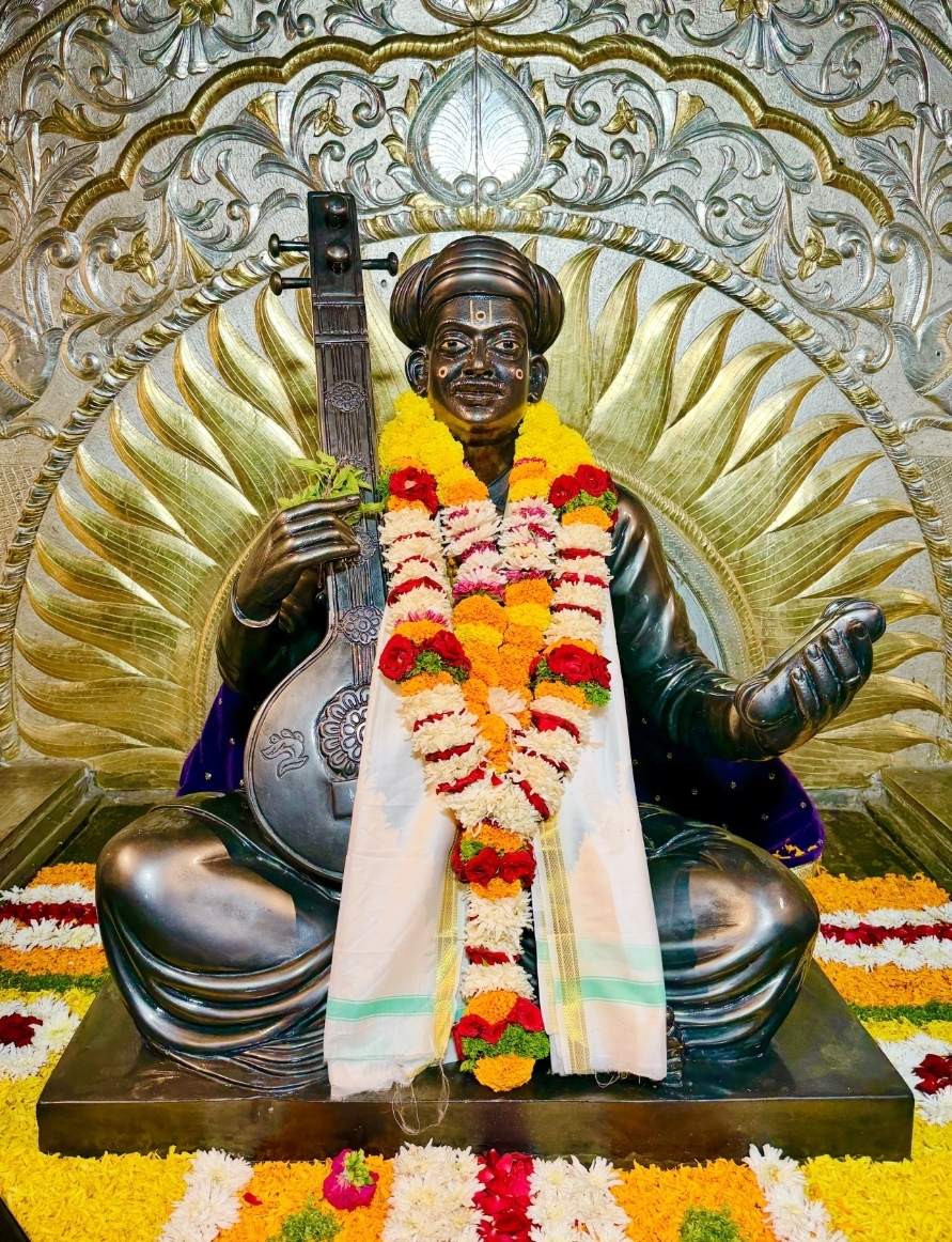 देहू संत तुकाराम महाराज संस्थान च्या वतीने नित्य महापूजा संपन्न