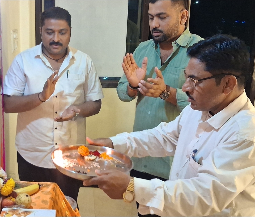 गणेशोत्सावातून विद्यार्थ्यांत नेतृत्वाचे गुण विकसित - संजय वाघ