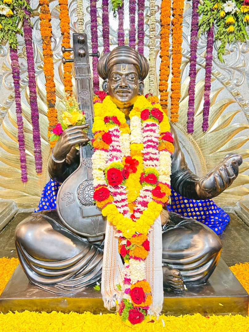 देहू संत तुकाराम महाराज संस्थान च्या वतीने नित्य महापूजा संपन्न