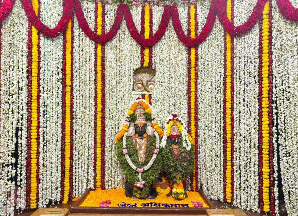 देहू संत तुकाराम महाराज देऊळवाड्यात अधिक मास निमित्त विविध धार्मिक कार्यक्रम सूरू