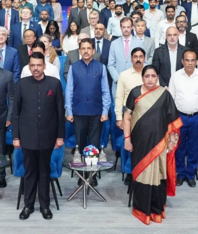 इन्व्हेस्ट महाराष्ट्र चा शुभारंभ; फडणवीस, सुनेत्रा पवारांसह मान्यवरांची उपस्थिती