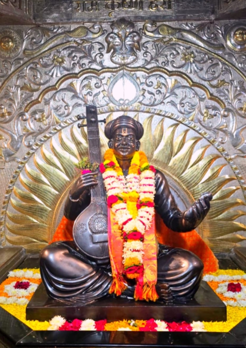 देहू संत तुकाराम महाराज संस्थान च्या वतीने नित्य महापूजा संपन्न