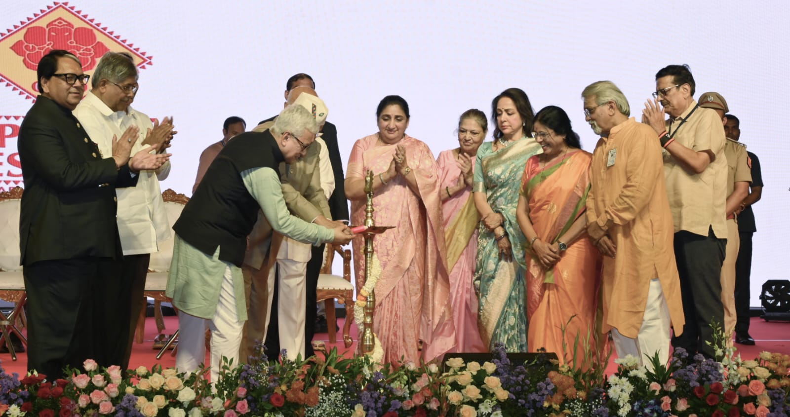 परंपरा आणि आधुनिकतेचा समन्वय साधत सांस्कृतिक वारसा जपावा   – उपराष्ट्रपती सी. पी. राधाकृष्णन