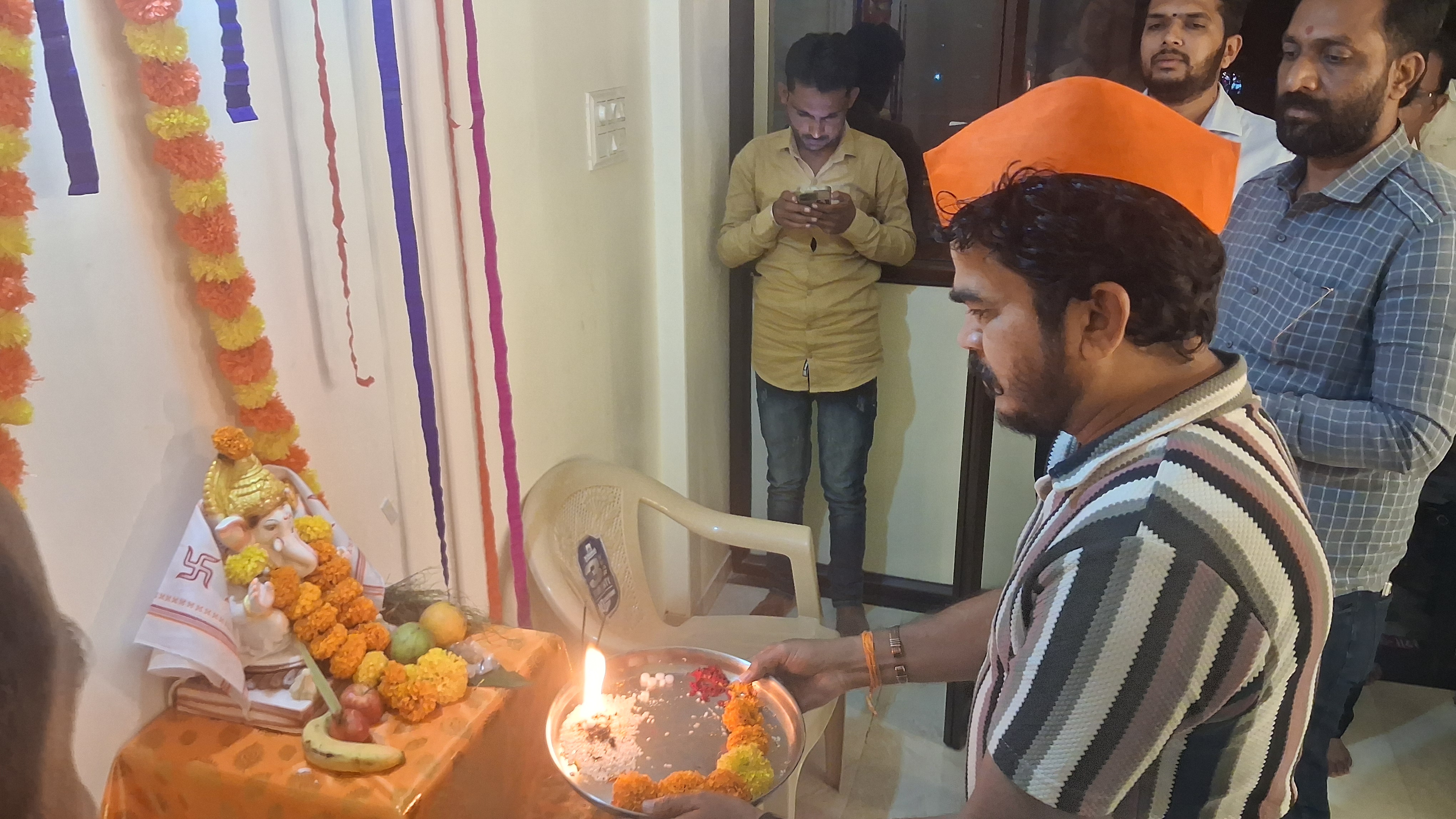 सण आणि उत्सवामुळे समाज एकत्र- पोलीस उपनिरीक्षक सावनकुमार वाघमारे