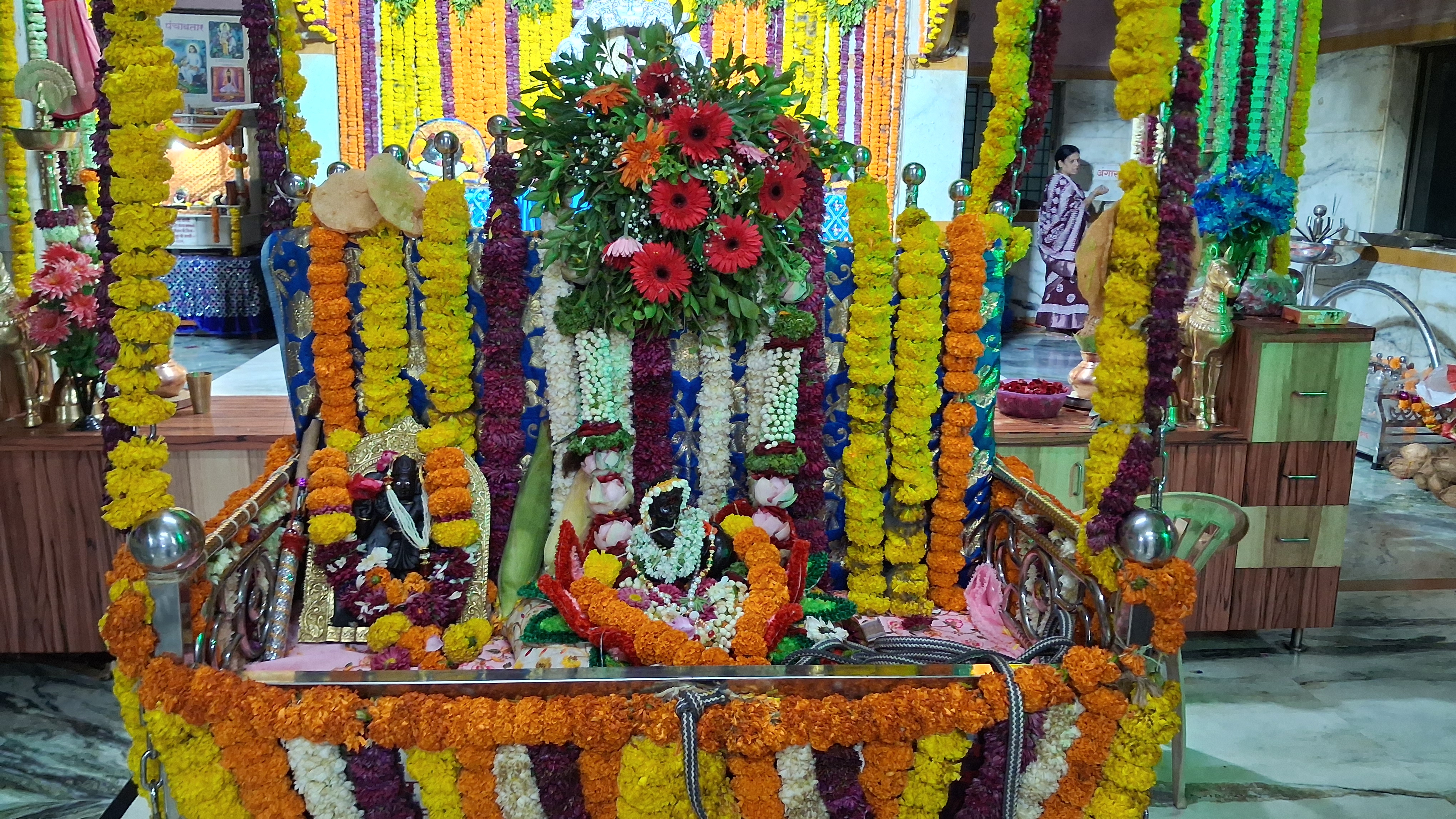 भगवान  श्रीकृष्ण जन्मोत्सव उत्साहात संपन्न . विविध धार्मिक कार्यक्रमांचे आयोजन