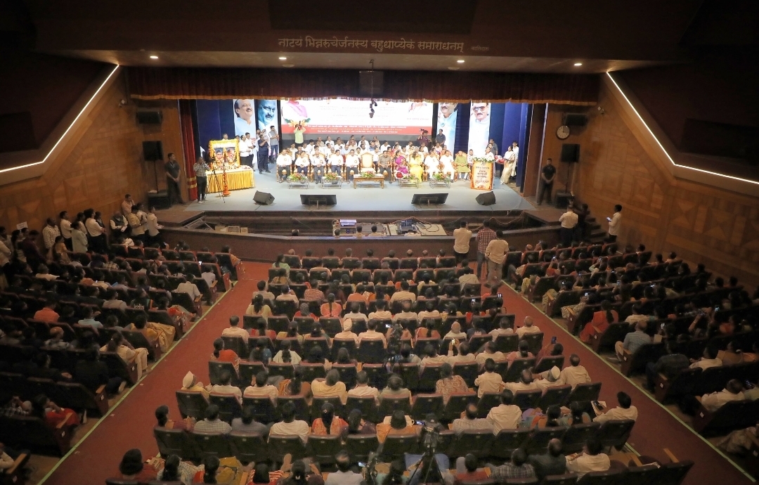 विद्यार्थ्यांनी ज्ञानासोबत प्रामाणिकपणा, शिस्त व संवेदनशीलता अंगीकारावी – उपमुख्यमंत्री सुनेत्रा पवार