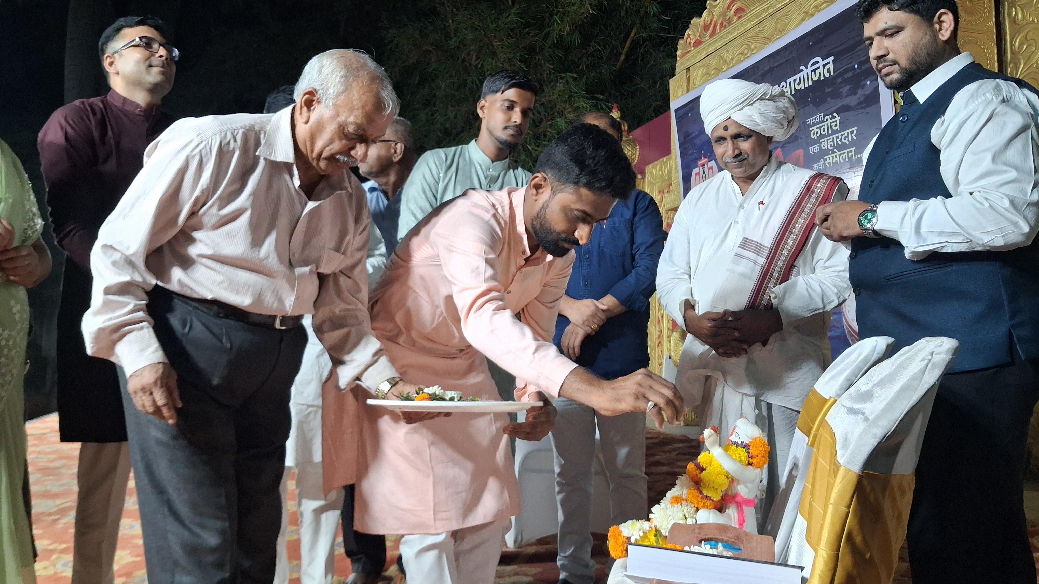 देहूत ‘कोजागिरी काव्यसंध्या’ रंगली; कवितांनी जिंकली रसिकांची मने